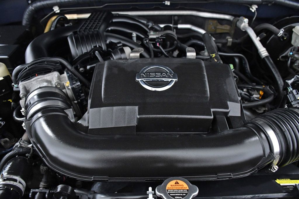 2015 Nissan Frontier 2WD Crew Cab SWB Automatic Desert Runner - 23011534 - 18