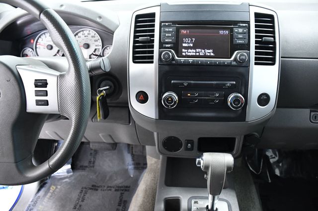2015 Nissan Frontier 2WD Crew Cab SWB Automatic Desert Runner - 23011534 - 23
