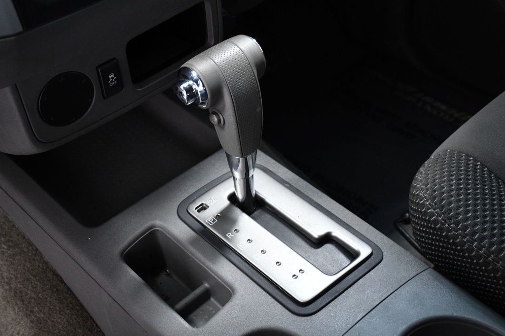 2015 Nissan Frontier 2WD Crew Cab SWB Automatic Desert Runner - 23011534 - 24