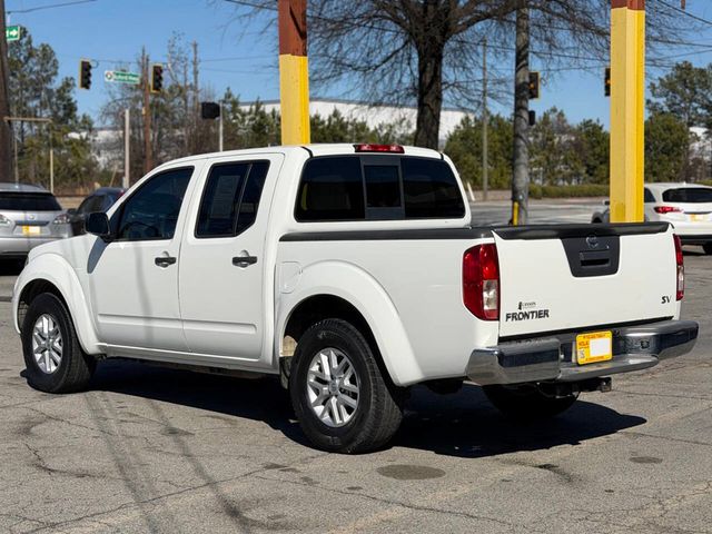 2015 Nissan Frontier 2WD Crew Cab SWB Automatic SV - 22985466 - 3