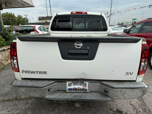 2015 Nissan Frontier 2WD Crew Cab SWB Automatic SV - 23053601 - 10