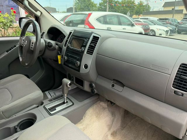 2015 Nissan Frontier 2WD Crew Cab SWB Automatic SV - 23053601 - 15