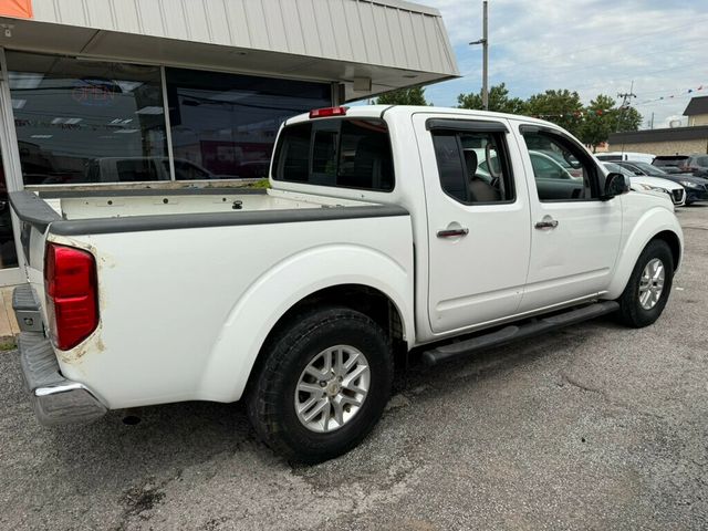 2015 Nissan Frontier 2WD Crew Cab SWB Automatic SV - 23053601 - 3
