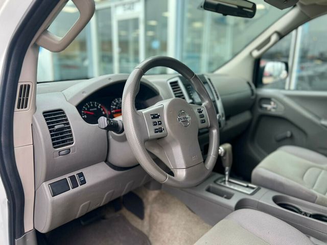 2015 Nissan Frontier 2WD King Cab I4 Automatic S - 22976920 - 10