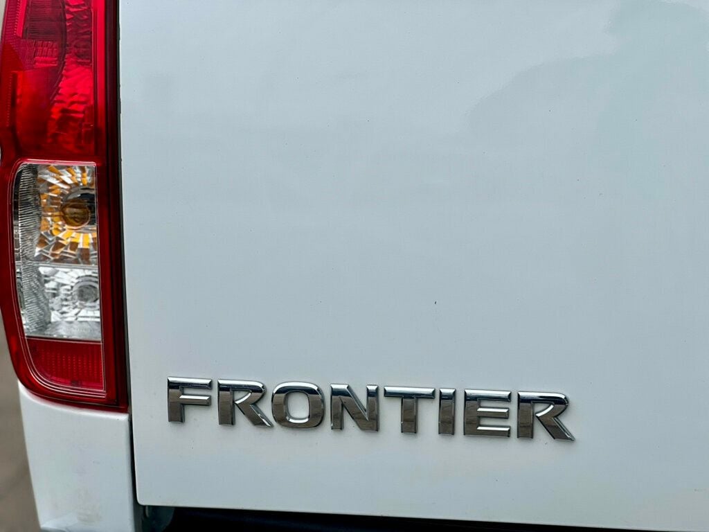 2015 Nissan Frontier 2WD King Cab I4 Automatic S - 22976920 - 7