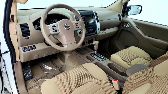 2015 Nissan Frontier 2WD King Cab I4 Automatic SV - 23004616 - 11