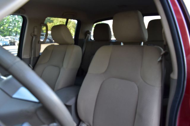 2015 Nissan Frontier 4WD Crew Cab SWB Automatic SV - 23033383 - 12