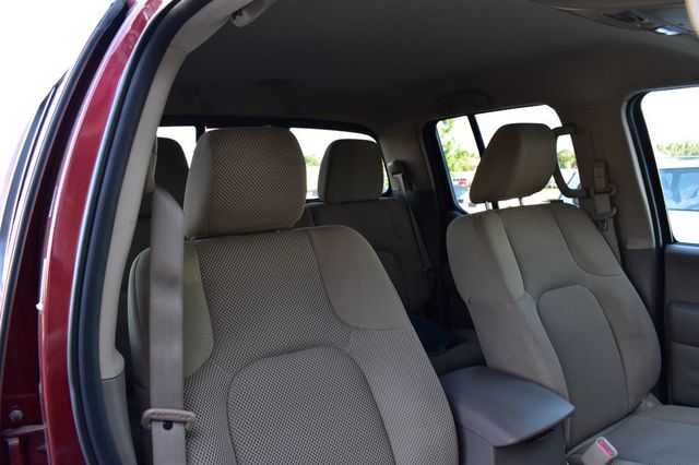 2015 Nissan Frontier 4WD Crew Cab SWB Automatic SV - 23033383 - 15