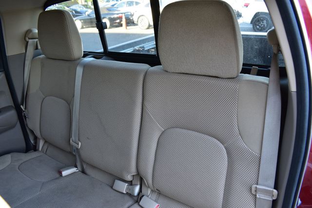 2015 Nissan Frontier 4WD Crew Cab SWB Automatic SV - 23033383 - 21
