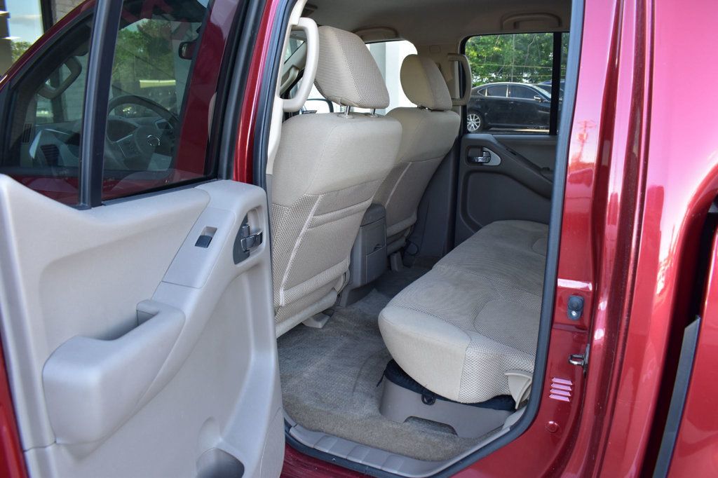 2015 Nissan Frontier 4WD Crew Cab SWB Automatic SV - 23033383 - 22