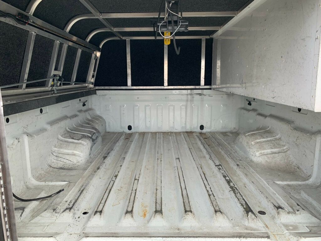 2015 Nissan Frontier 4WD King Cab Automatic SV - 23018233 - 12