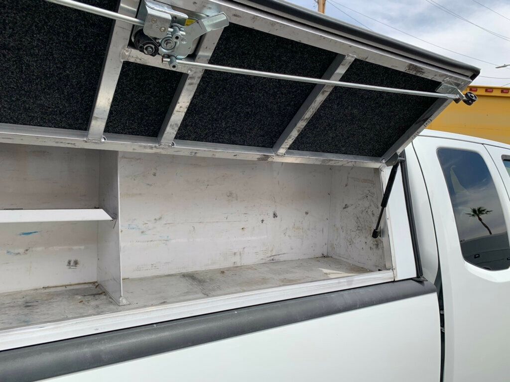 2015 Nissan Frontier 4WD King Cab Automatic SV - 23018233 - 17