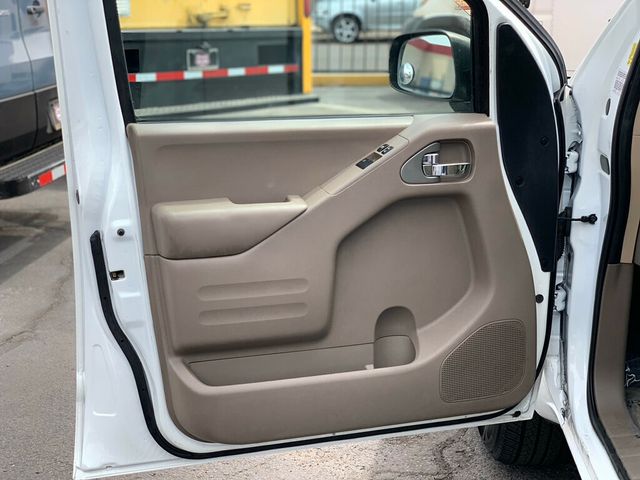 2015 Nissan Frontier 4WD King Cab Automatic SV - 23018233 - 18