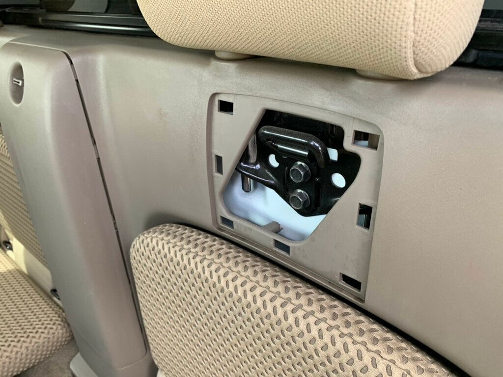 2015 Nissan Frontier 4WD King Cab Automatic SV - 23018233 - 39