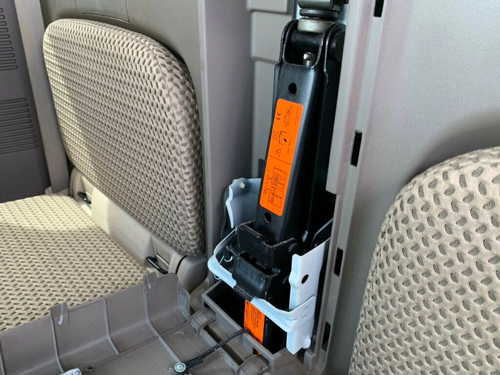 2015 Nissan Frontier 4WD King Cab Automatic SV - 23018233 - 41