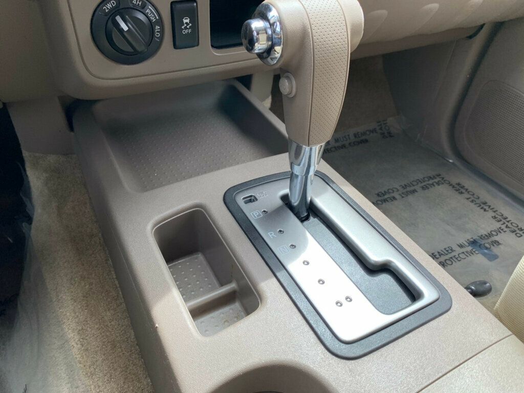 2015 Nissan Frontier 4WD King Cab Automatic SV - 23018233 - 57