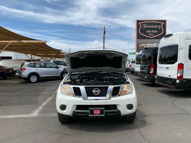 2015 Nissan Frontier 4WD King Cab Automatic SV - 23018233 - 61