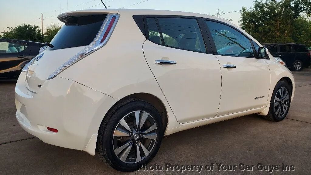 2015 Nissan Leaf  - 23091484 - 9