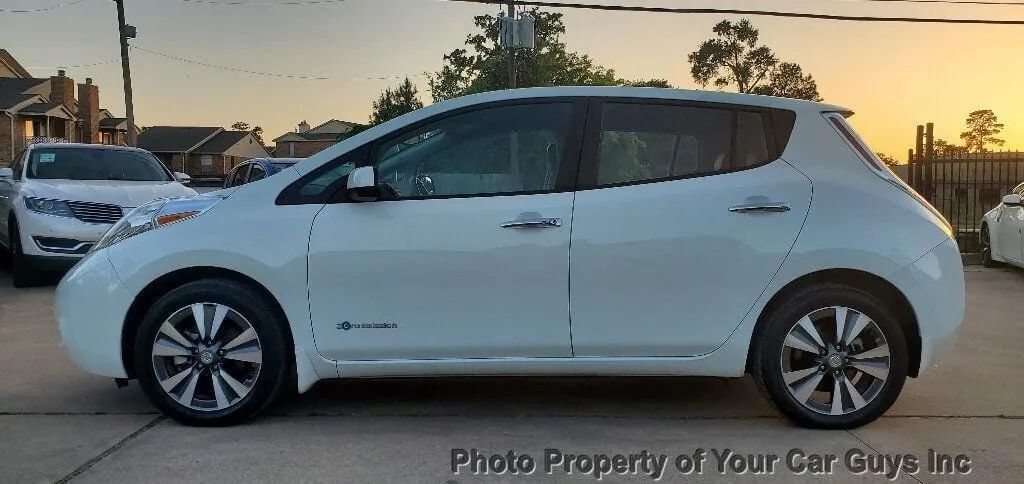 2015 Nissan Leaf  - 23091484 - 17