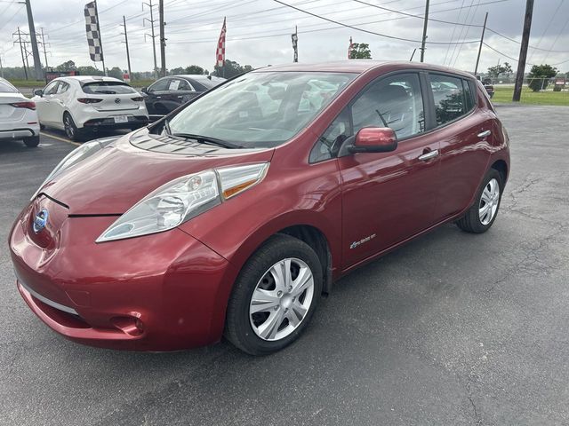 2015 Nissan Leaf S's photo