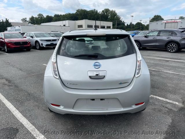 2015 Nissan Leaf 4dr Hatchback SV - 23070254 - 5