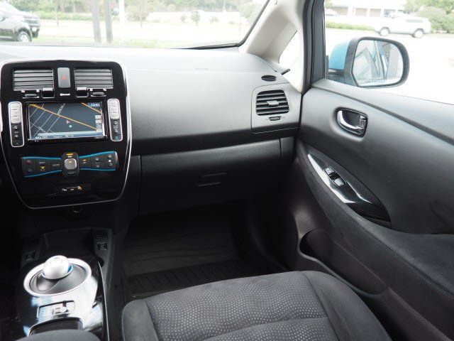 2015 Nissan Leaf 4dr Hatchback SV - 18528907 - 18