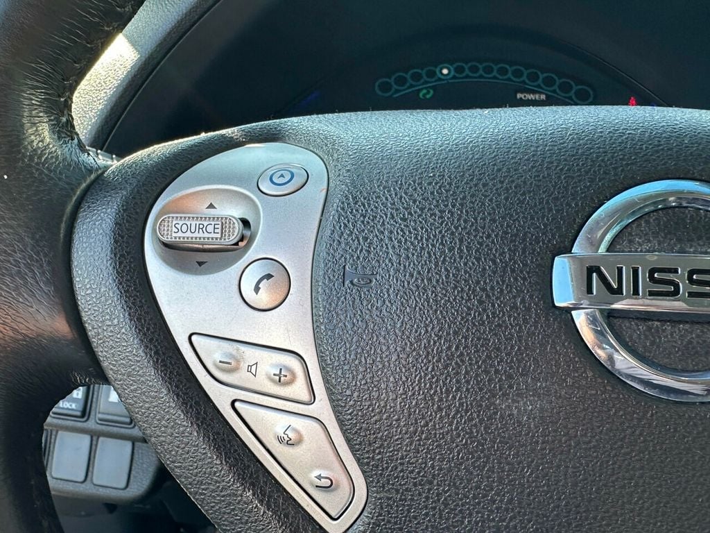 2015 Nissan Leaf 4dr Hatchback SV - 22115548 - 20