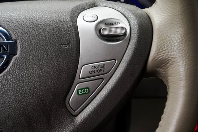 2015 Nissan Leaf 4dr Hatchback SV - 22927610 - 24