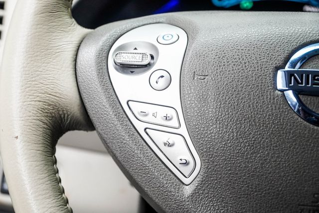 2015 Nissan Leaf 4dr Hatchback SV - 22927610 - 25