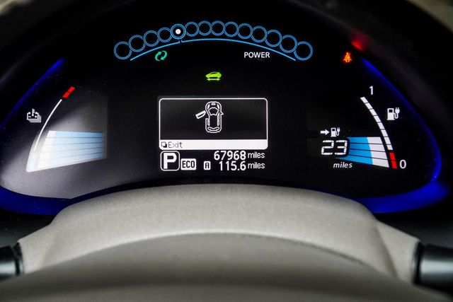 2015 Nissan Leaf 4dr Hatchback SV - 22927610 - 29