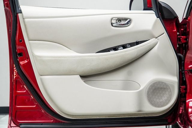 2015 Nissan Leaf 4dr Hatchback SV - 22927610 - 31