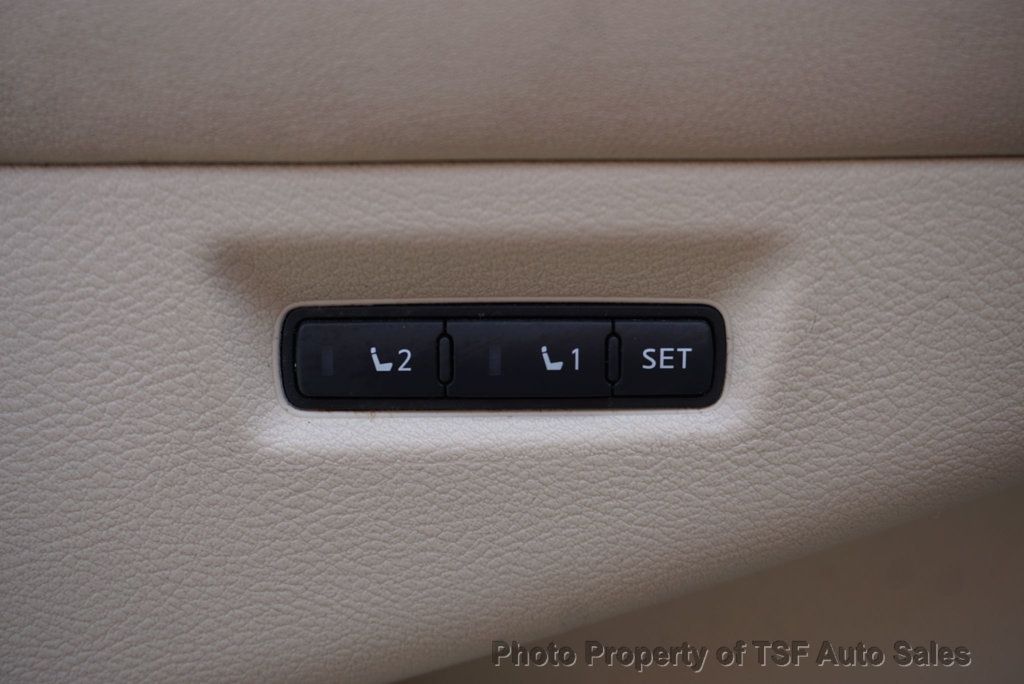 2015 Nissan Murano Platinum photo 30