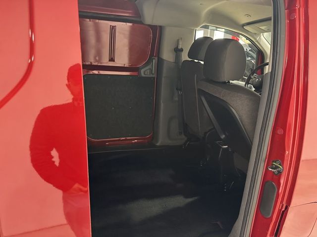 2015 Nissan NV200 I4 S - 22990939 - 29