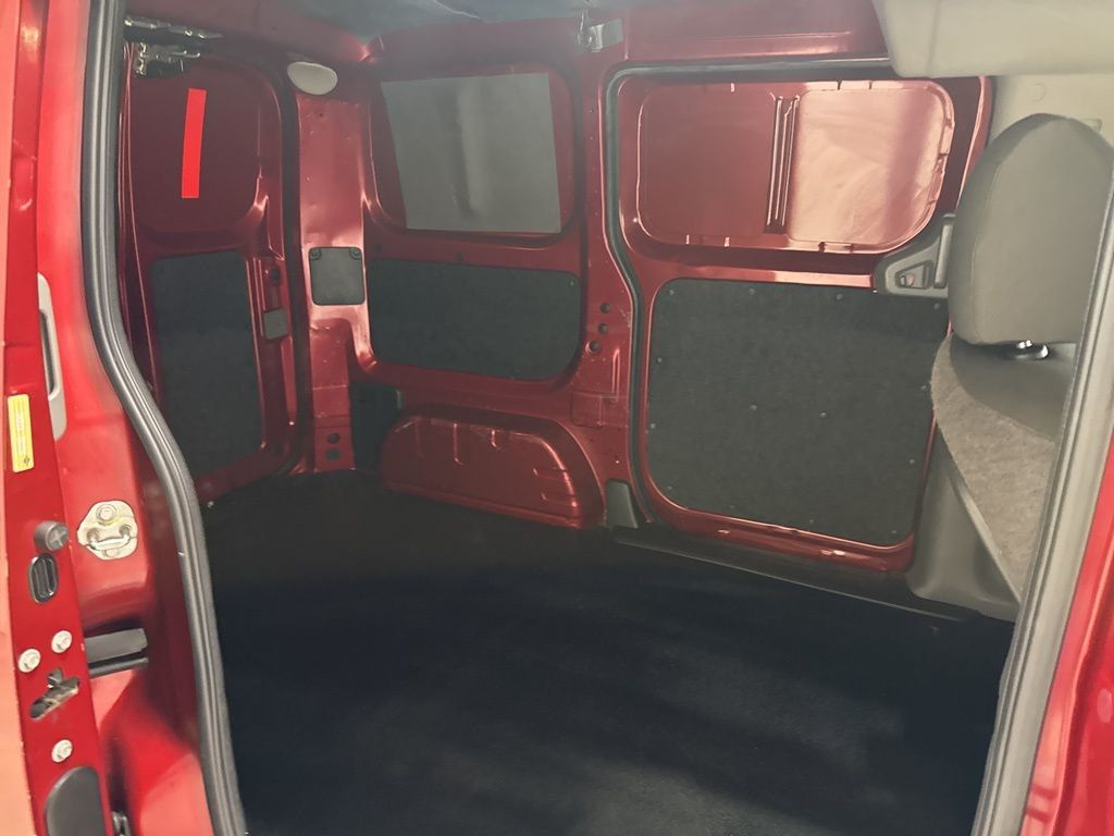 2015 Nissan NV200 I4 S - 22990939 - 30