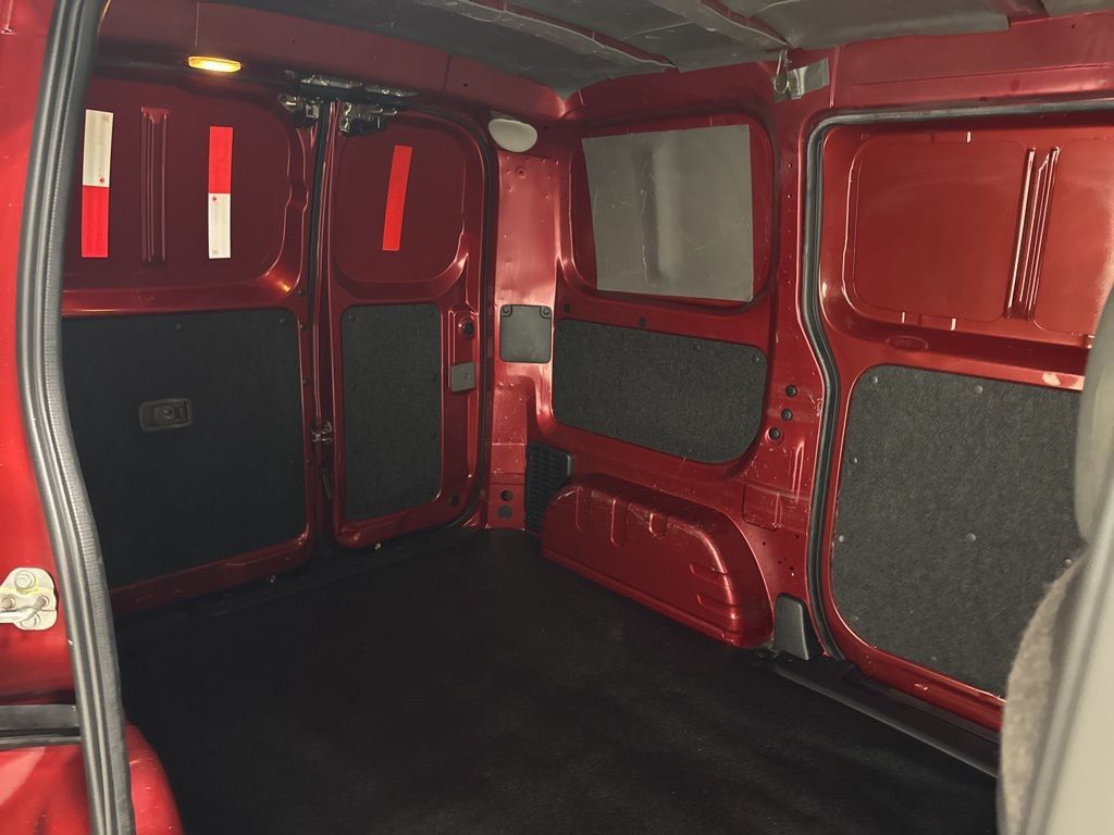 2015 Nissan NV200 I4 S - 22990939 - 31