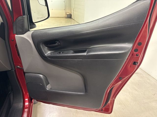 2015 Nissan NV200 I4 S - 22990939 - 35