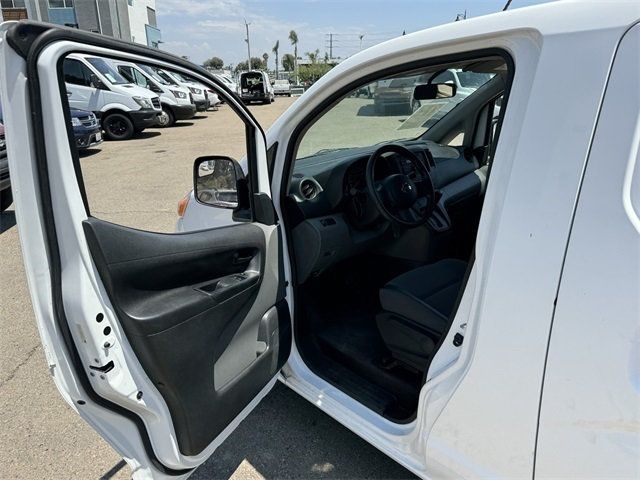 2015 Nissan NV200 I4 S - 21442284 - 39