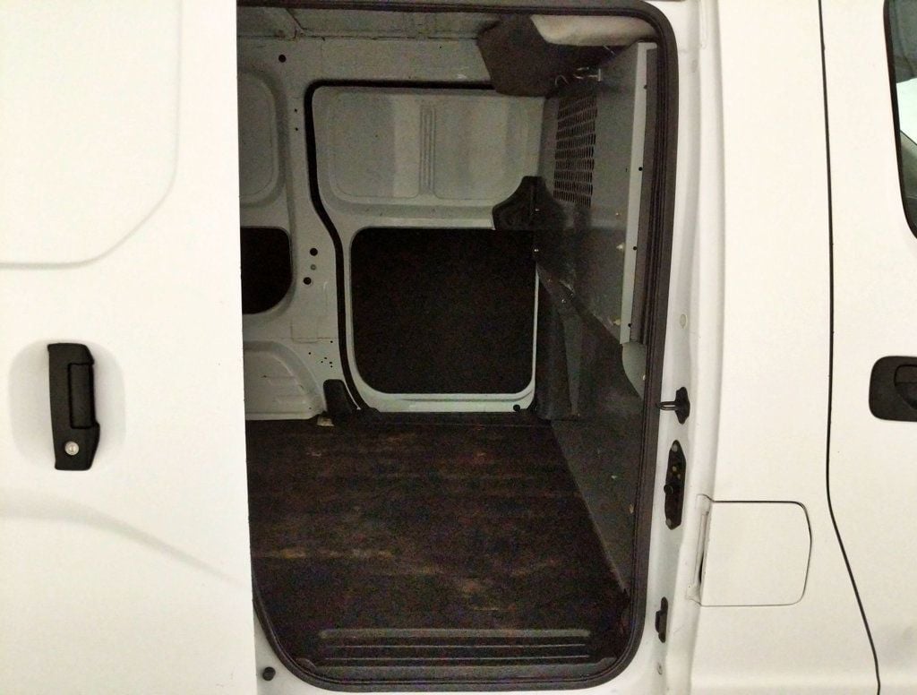 2015 Nissan NV200 I4 SV - 22542104 - 33