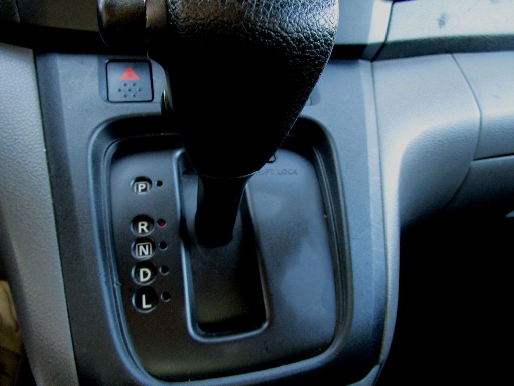 2015 Nissan NV200 SV photo 19