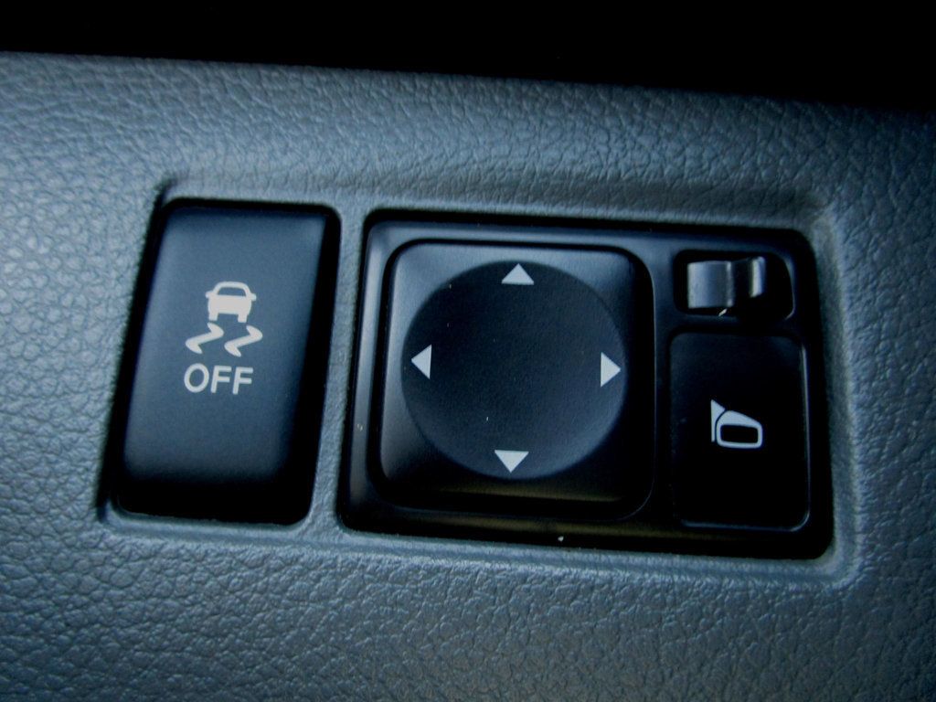 2015 Nissan NV200 SV photo 20