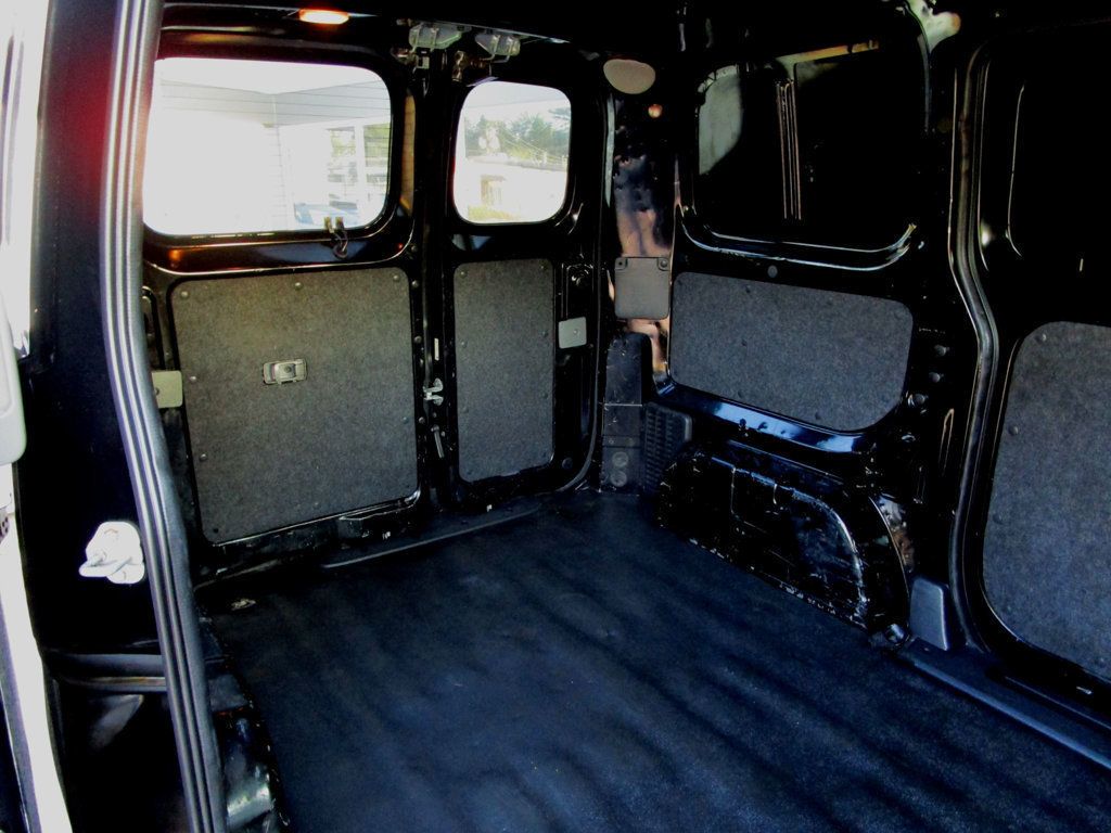 2015 Nissan NV200 SV photo 29