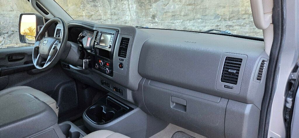 2015 Nissan NVP LOADED Tons of Space!  Leather!  Ready to Work!  615-300-6004 - 22923851 - 17