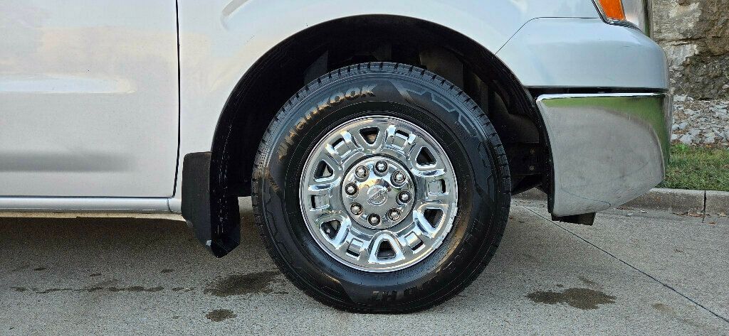 2015 Nissan NVP LOADED Tons of Space!  Leather!  Ready to Work!  615-300-6004 - 22923851 - 32