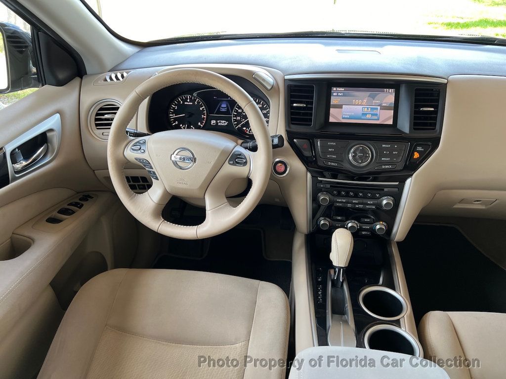 2015 Nissan Pathfinder SV FWD Third Row - 22412581 - 10