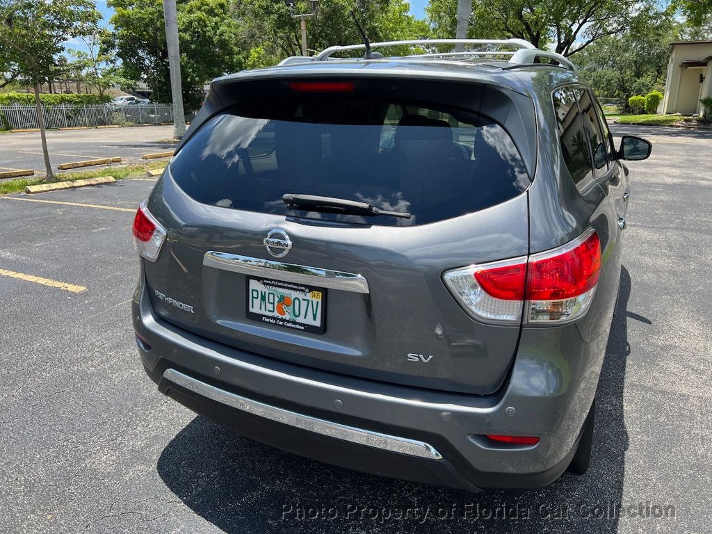 2015 Nissan Pathfinder SV FWD Third Row - 22412581 - 16