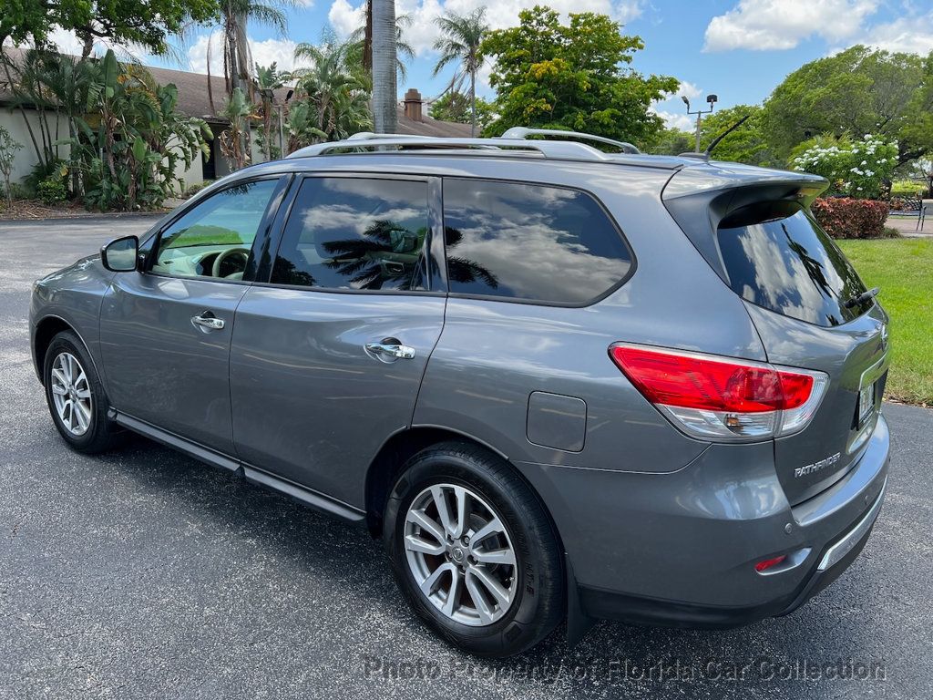 2015 Nissan Pathfinder SV FWD Third Row - 22412581 - 2