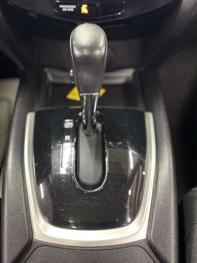 2015 Nissan Rogue AWD 4dr SL - 22972955 - 29