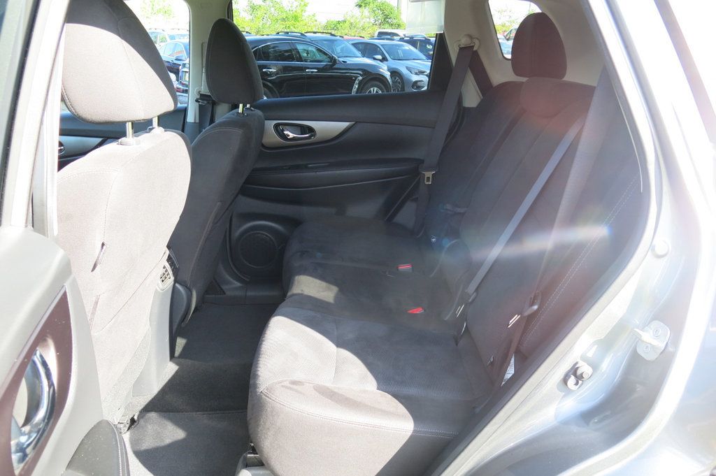 2015 Nissan Rogue AWD 4dr SV - 23069072 - 14