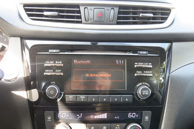 2015 Nissan Rogue AWD 4dr SV - 23069072 - 25