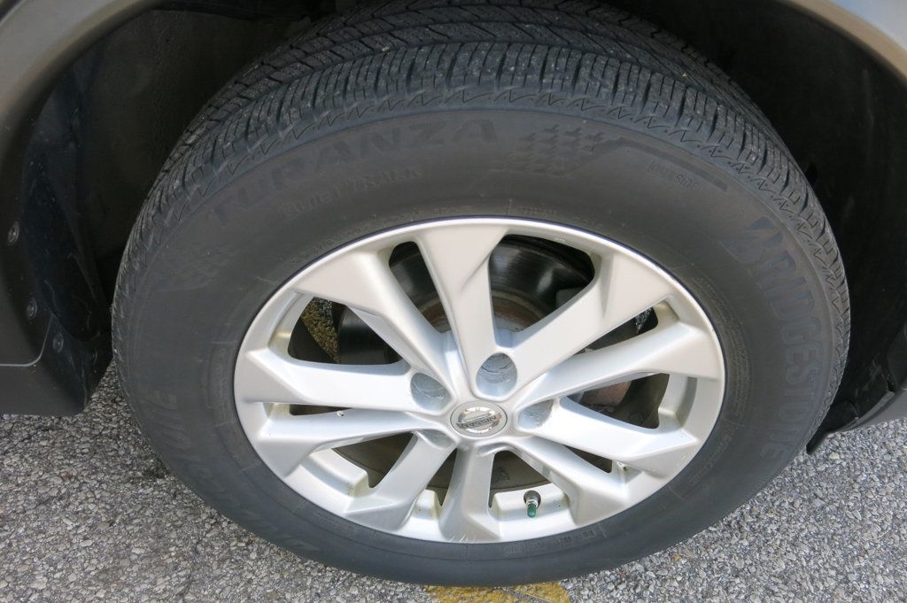 2015 Nissan Rogue AWD 4dr SV - 23069072 - 34